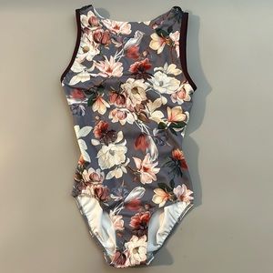 Eleve leotard adult xs nwot
